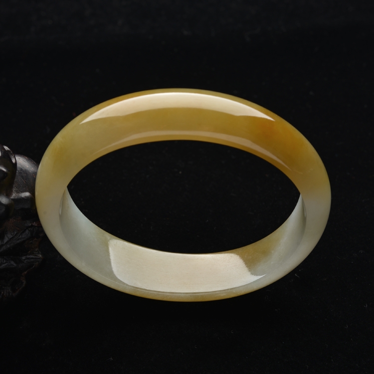 糯冰种黄翡贵妃镯(56.4mm-47mm)