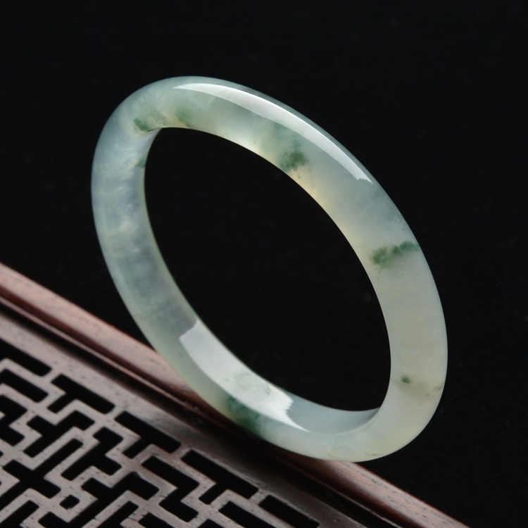 (超值推荐)冰种飘花贵妃镯(53mm-45.5mm)