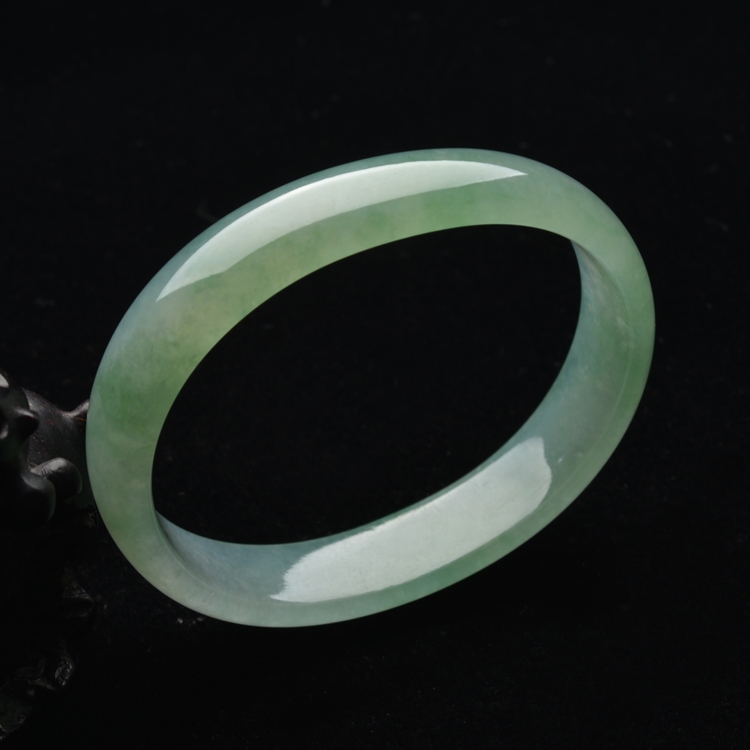 (超值推荐)冰种晴水贵妃镯(55.5mm-45.6mm)