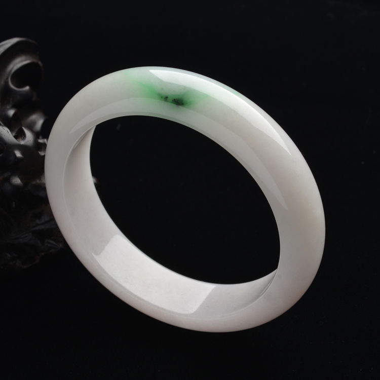 (超值推荐)糯冰种淡春带彩手镯(59.8mm)