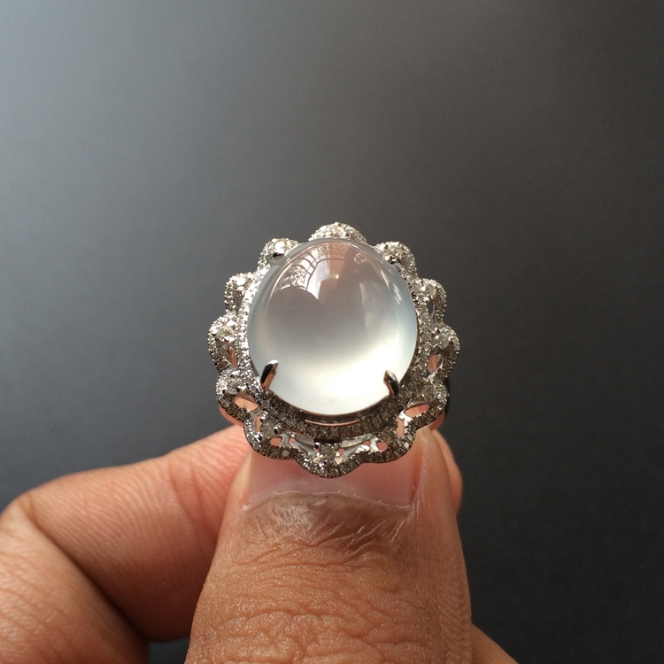https://jdimg.jaadee.net//images/201512/goods_img/61092_d2fc8d0238b.jpg