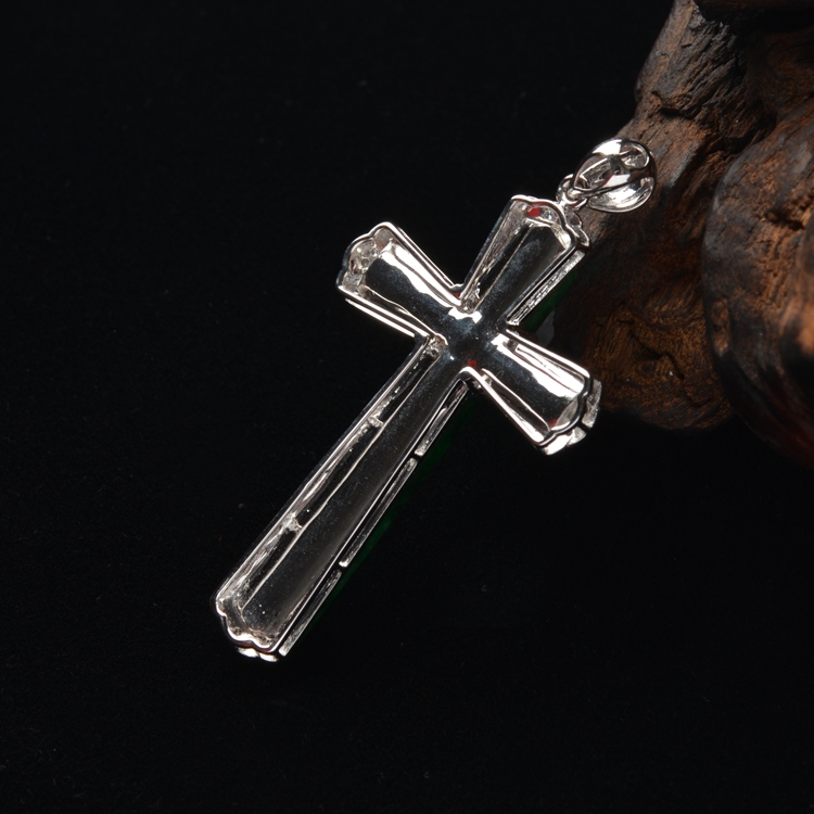https://jdimg.jaadee.net//images/201512/goods_img/61108_d2fd737051e.jpg