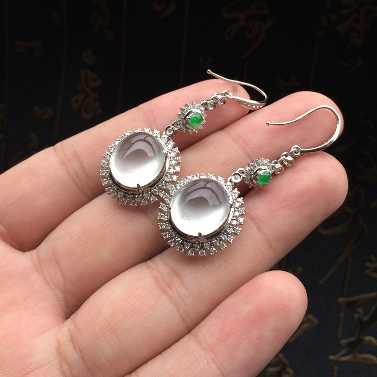 https://jdimg.jaadee.net//images/201512/goods_img/61160_d302d65ae9d.jpg