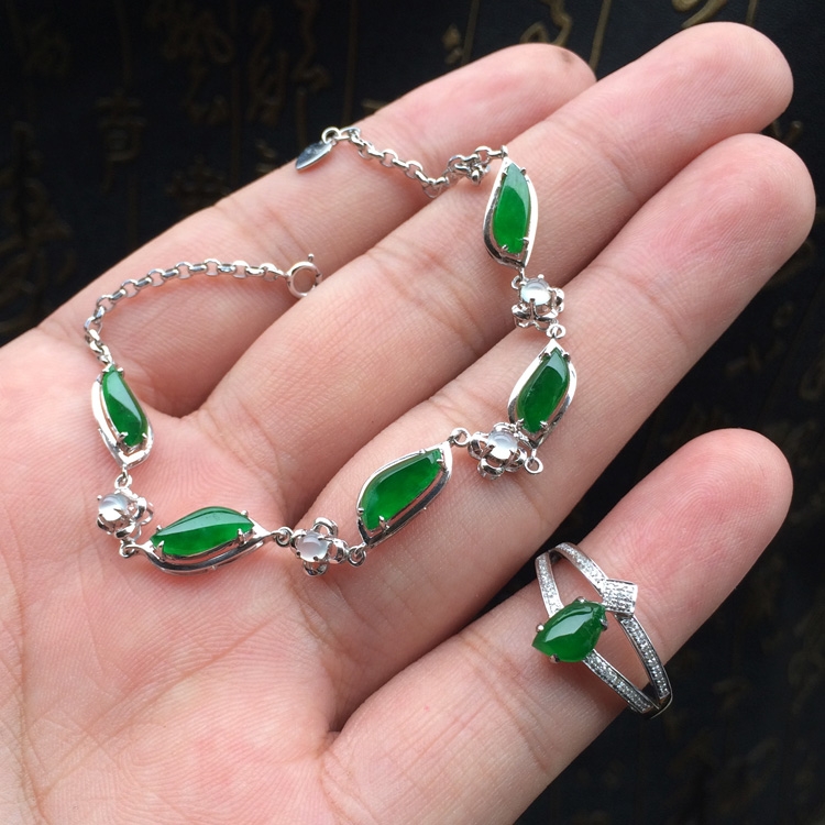 https://jdimg.jaadee.net//images/201512/goods_img/61165_d302d863d58.jpg