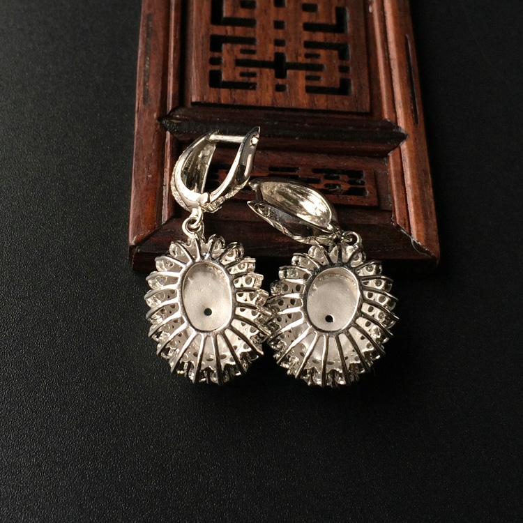 https://jdimg.jaadee.net//images/201512/goods_img/61226_d3060ec035f.jpg