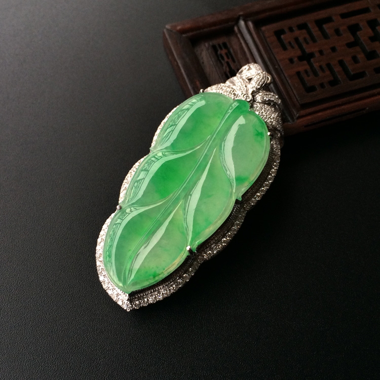 https://jdimg.jaadee.net//images/201512/goods_img/61229_d30612aad49.jpg