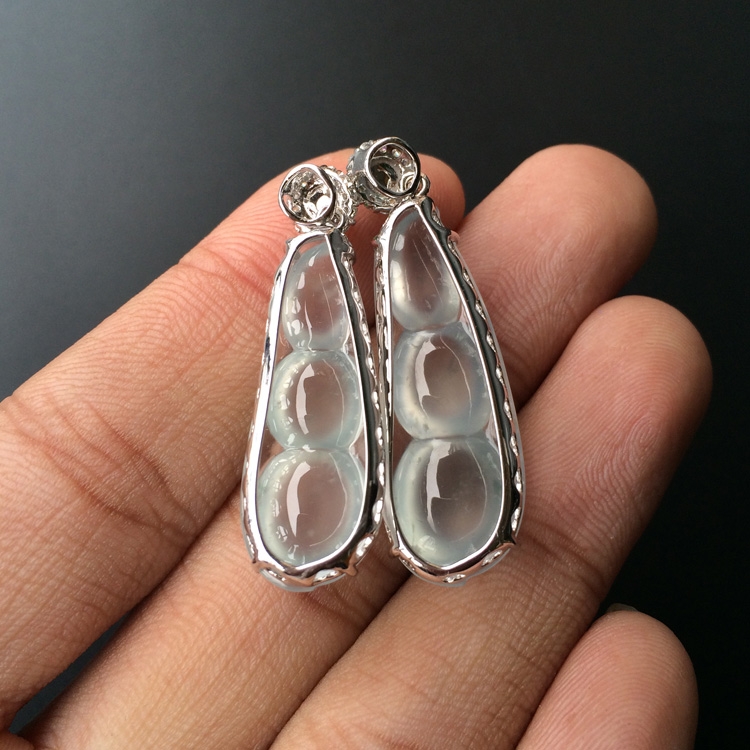 https://jdimg.jaadee.net//images/201512/goods_img/61231_d30613cd250.jpg