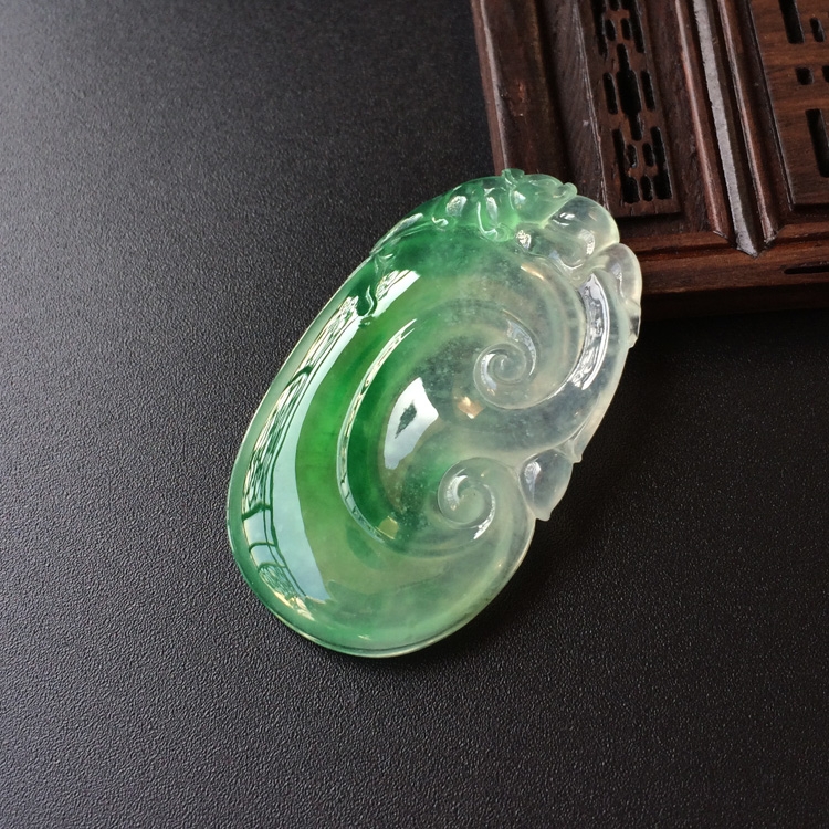 (超值推荐)冰种翠色如意挂件