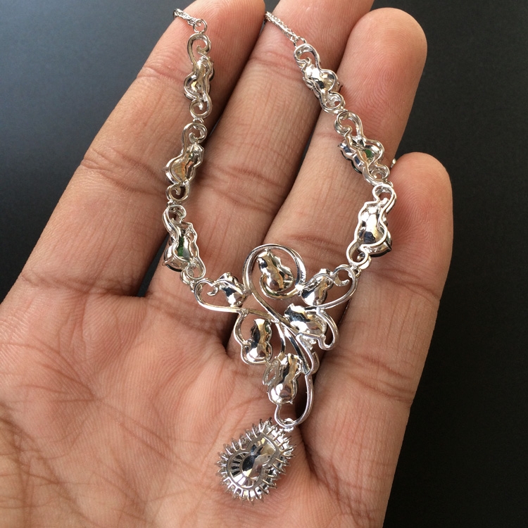 https://jdimg.jaadee.net//images/201512/goods_img/61410_d30fbc4d4c0.jpg