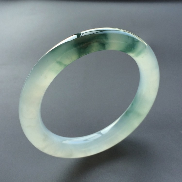 (超值推荐)冰种晴水飘花圆条手镯(54.6mm)