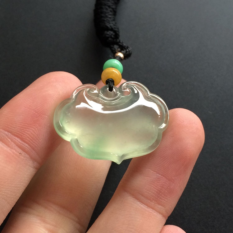 https://jdimg.jaadee.net//images/201512/goods_img/61468_d313650af96.jpg