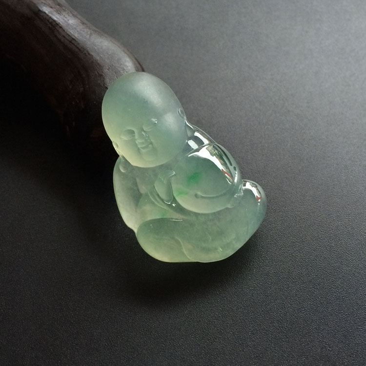 （超值推荐）冰种晴水飘翠童子胸坠面