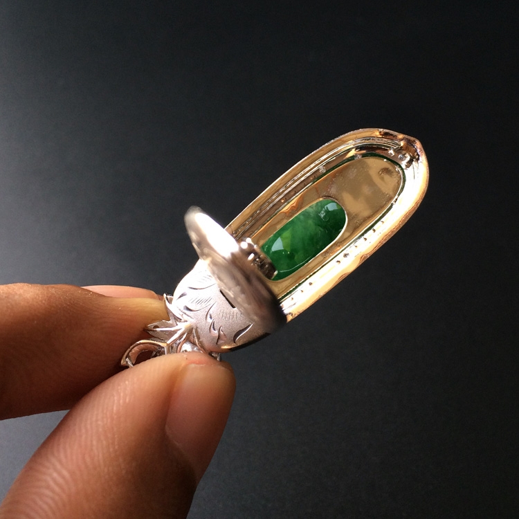 https://jdimg.jaadee.net//images/201512/goods_img/61584_d31996dcbbd.jpg