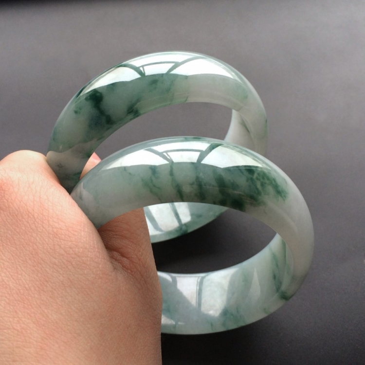 (超值推荐)糯冰种飘花手镯(一对)(59.1mm/58.8mm)