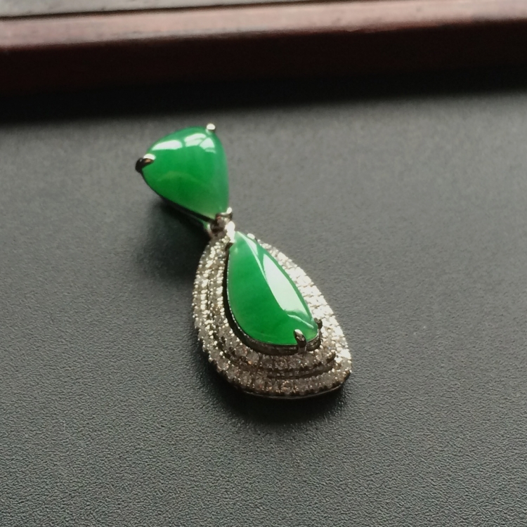 https://jdimg.jaadee.net//images/201512/goods_img/68_d32fda1b612.jpg
