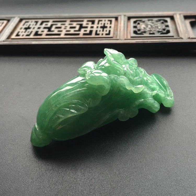 (超值推荐)糯冰种菠菜绿百财挂件