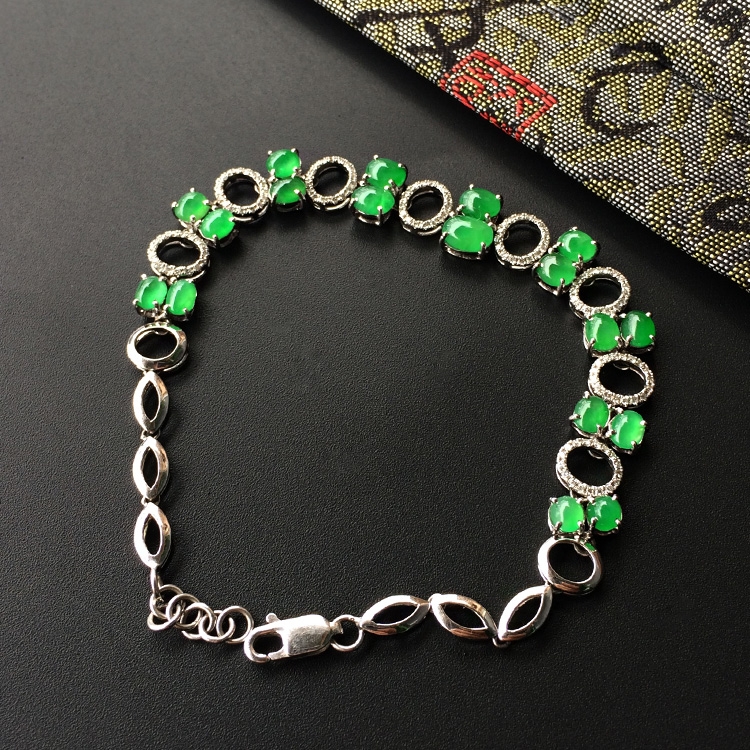 https://jdimg.jaadee.net//images/201601/goods_img/1202_d37d30dc95e.jpg