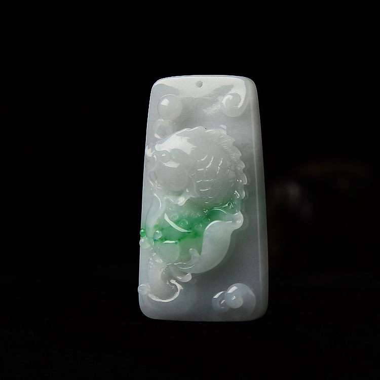 （超值推荐）糯冰种飘翠年年有余挂件