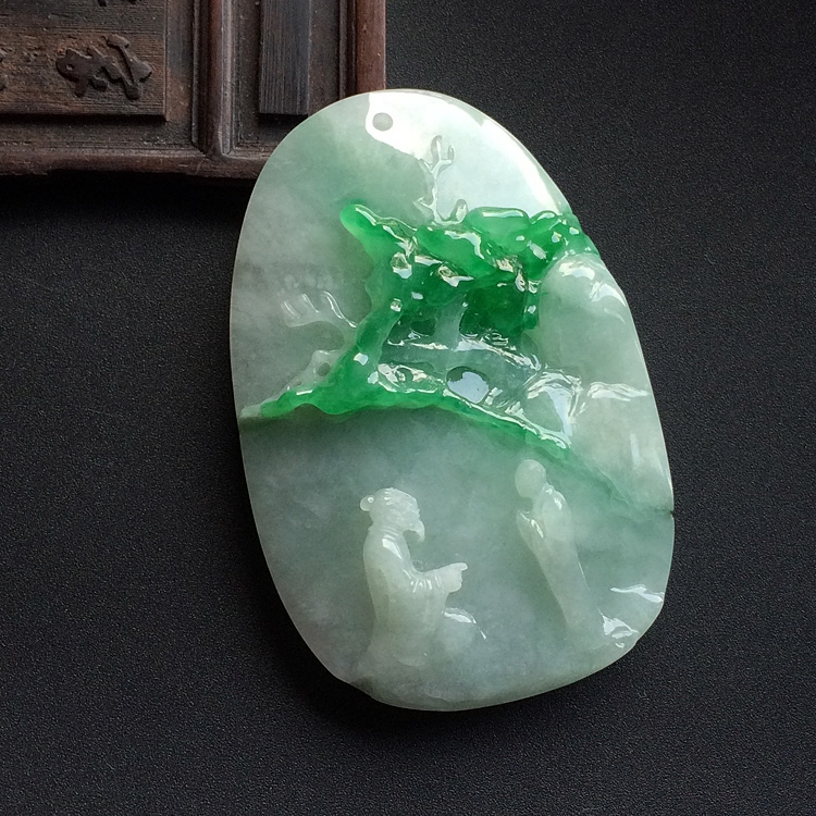 （超值推荐）（高松峰大师作品）糯冰种飘翠问道挂件