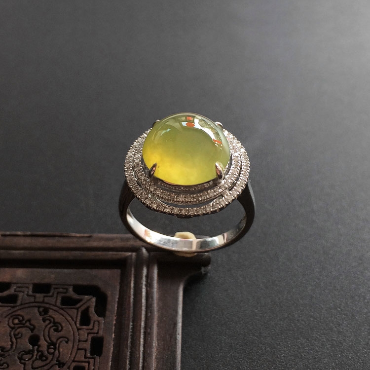 （超值推荐）冰种黄翡镶白金钻石戒指