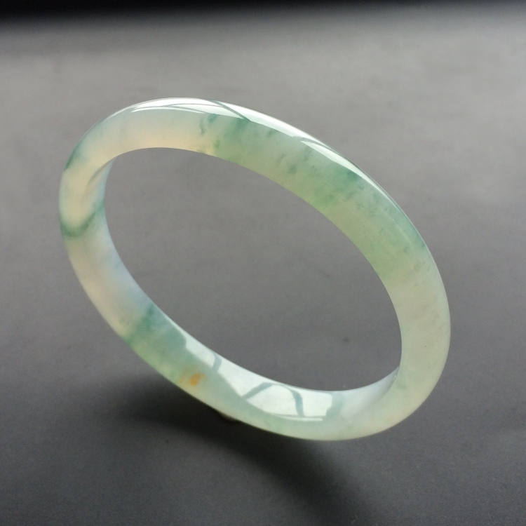 (超值推荐)冰种飘花贵妃镯(55.3mm-48.3mm)