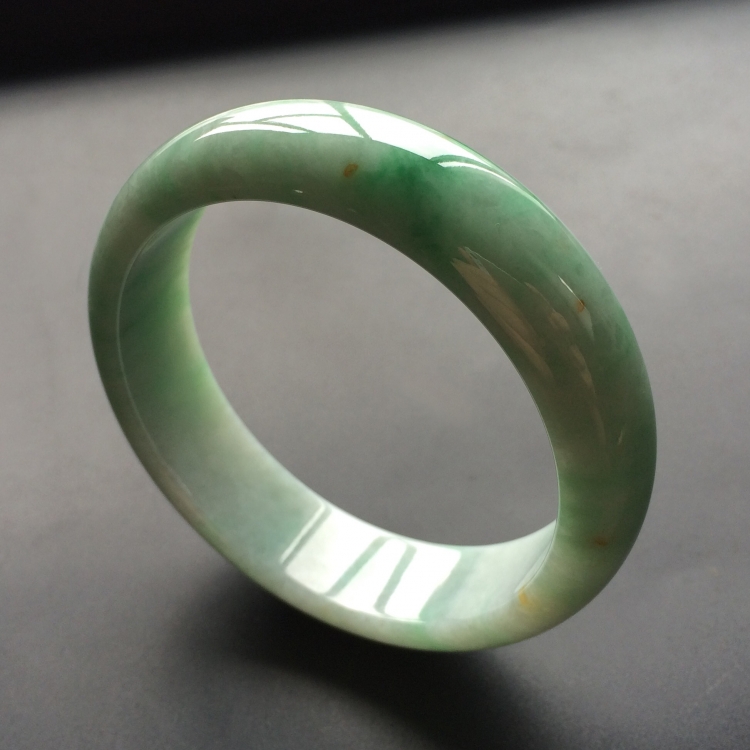 (超值推荐)糯冰种飘翠手镯(59.4mm)