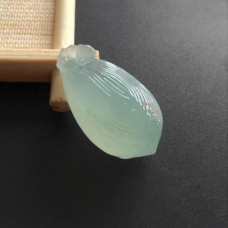 https://jdimg.jaadee.net//images/201601/goods_img/765_d35df001295.jpg