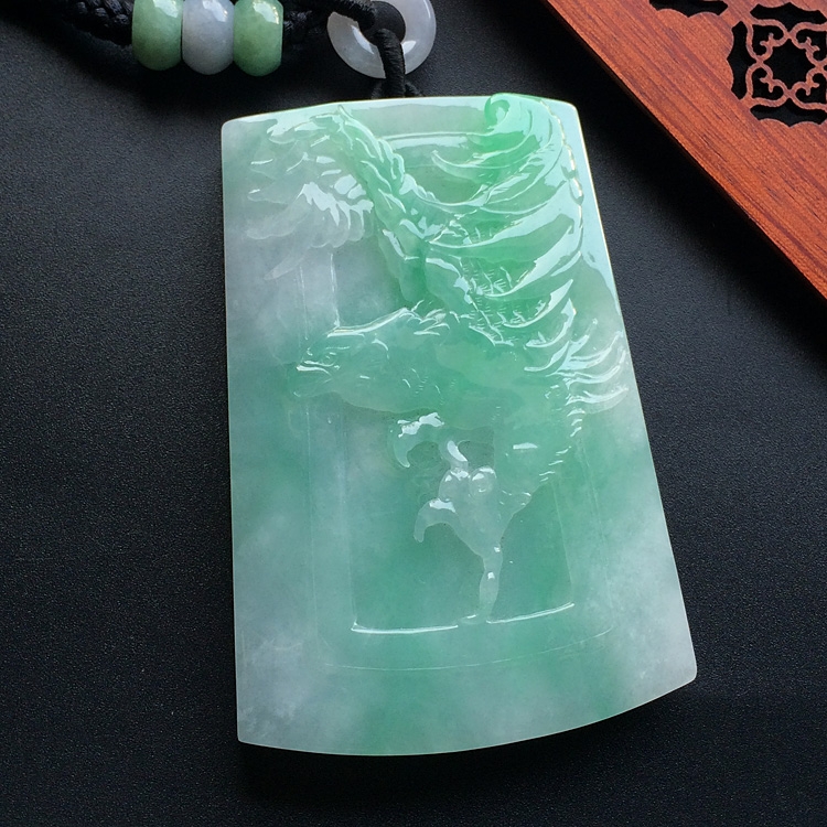 糯冰种绿晴水大展宏图挂件