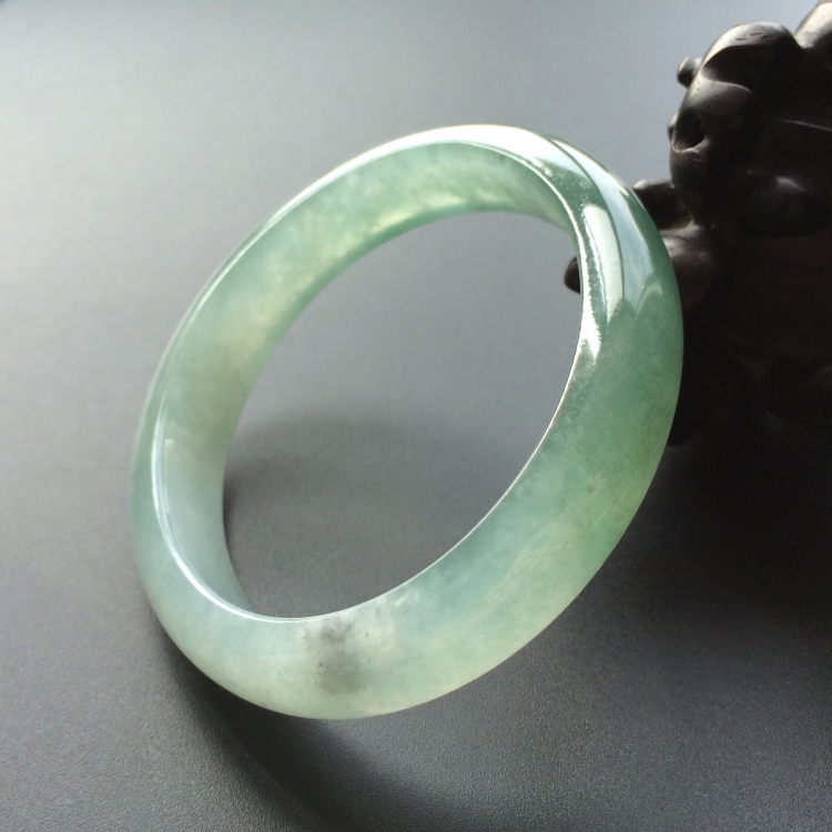 (超值推荐)糯冰种晴水贵妃镯(56.5mm-50.6mm)