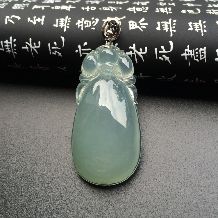 冰种晴水福瓜挂件