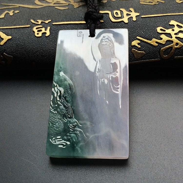 （超值推荐）（高松峰大师作品）冰玻种飘花降龙观音挂件
