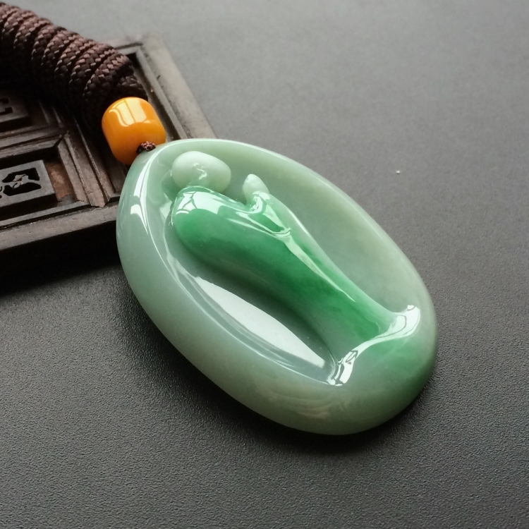 (超值推荐)糯冰种飘翠参禅挂件