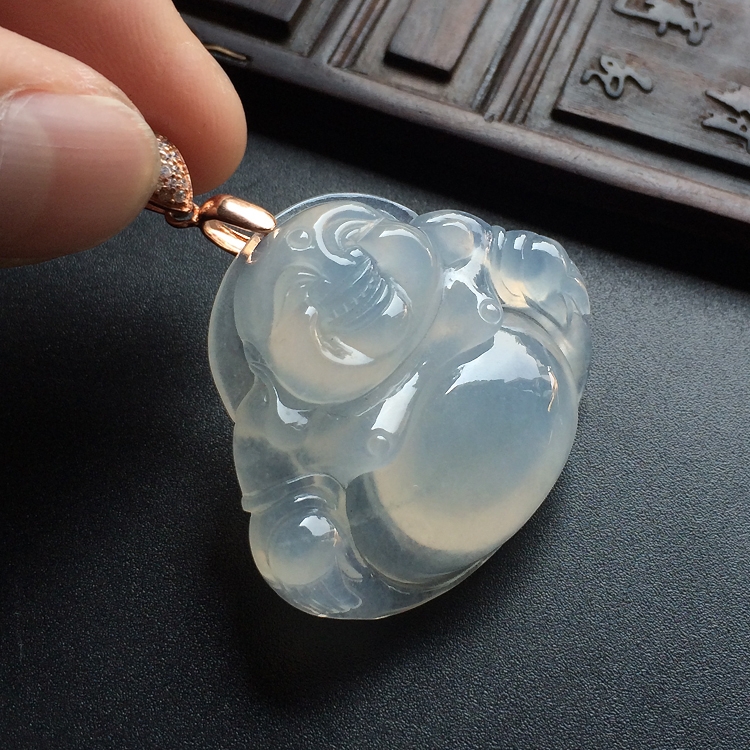冰种淡晴水玉佛挂件