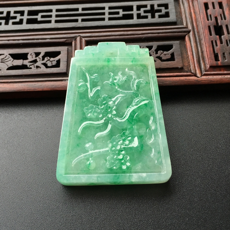 (超值推荐)糯冰种飘翠梅花牌挂件