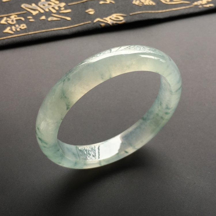 (超值推荐)冰种飘花手镯(57.5mm)