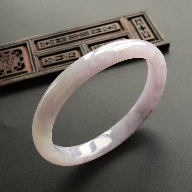 (超值推荐)糯冰种紫罗兰贵妃镯(53.8mm-46.5mm)