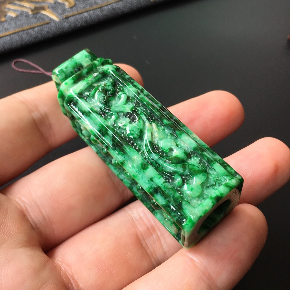 (超值推荐)细糯种花青仿古龙凤柱挂件