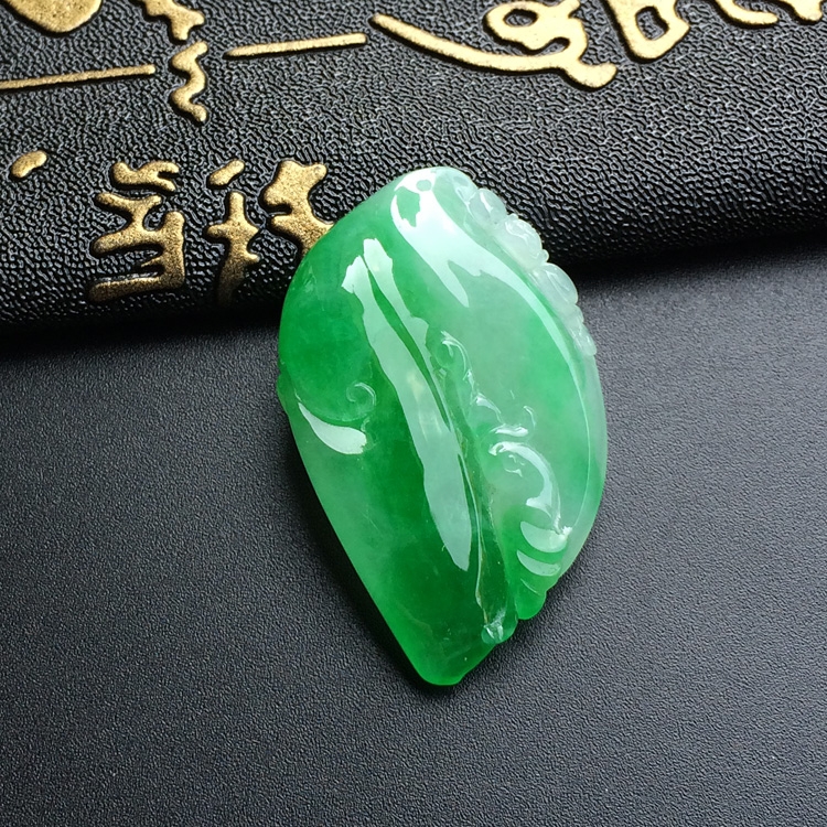 冰种翠色福瓜挂件