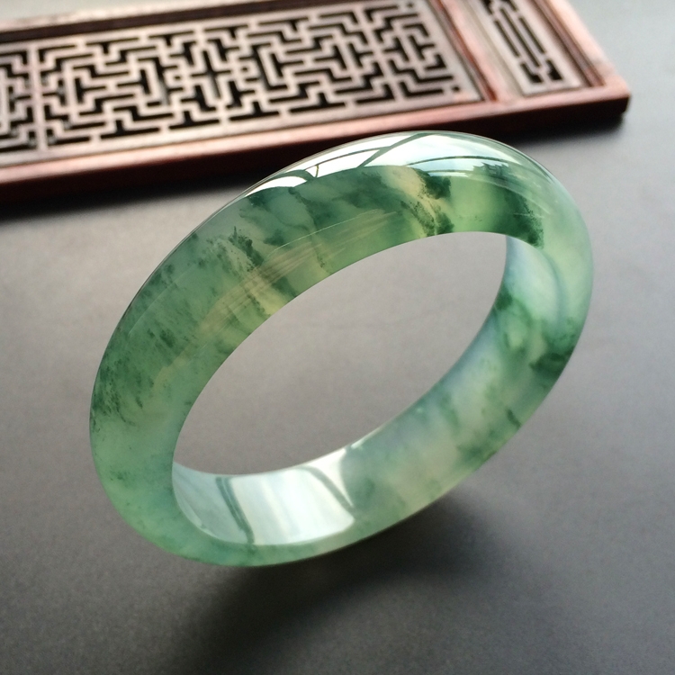 (超值推荐)冰种飘花手镯(57.2mm）