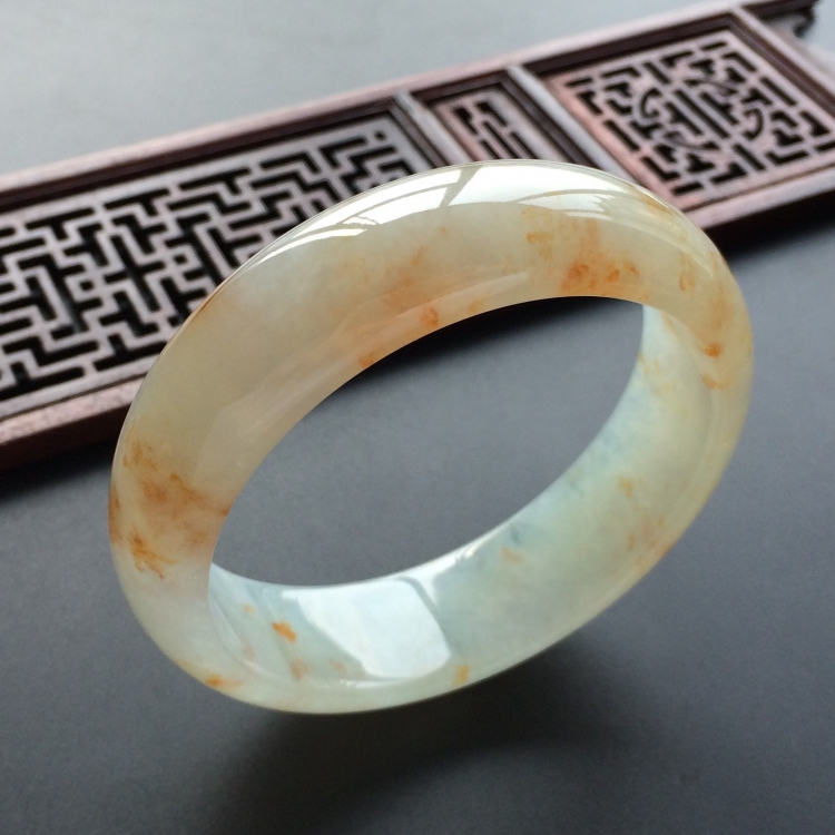 (超值推荐)糯冰种飘黄花手镯(59.1mm)