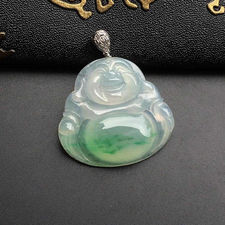 冰种飘翠玉佛挂件