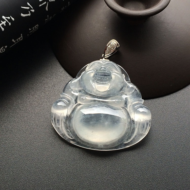冰玻种淡晴水玉佛挂件