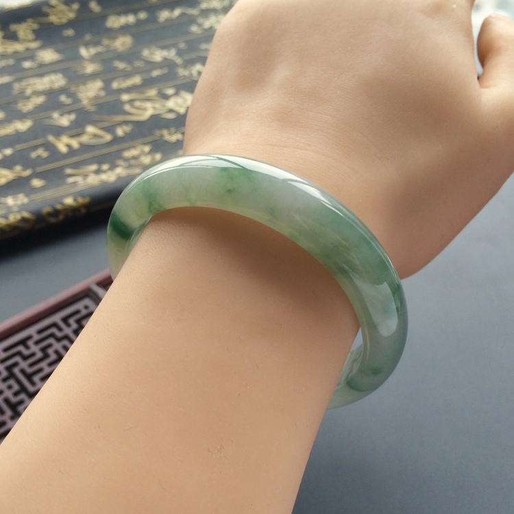 https://jdimg.jaadee.net//images/201604/goods_img/4043_d47b81625c6.jpg