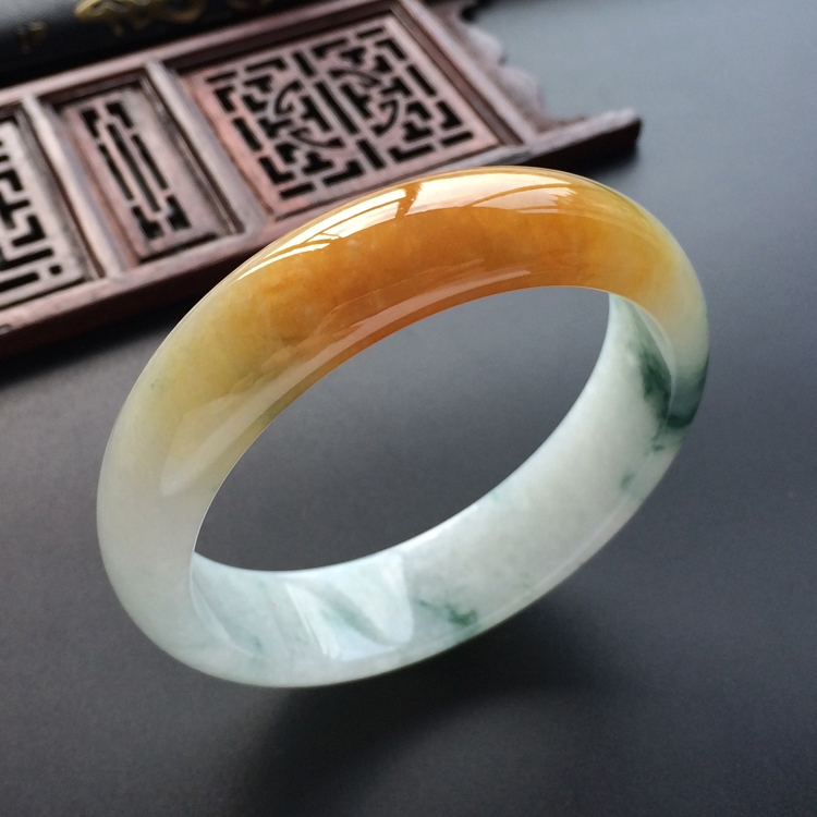 (超值推荐)糯冰种黄翡飘花手镯(57.4mm)