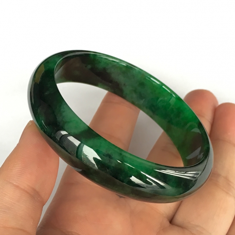 (超值推荐)糯冰种廯加绿手镯(59.3mm)