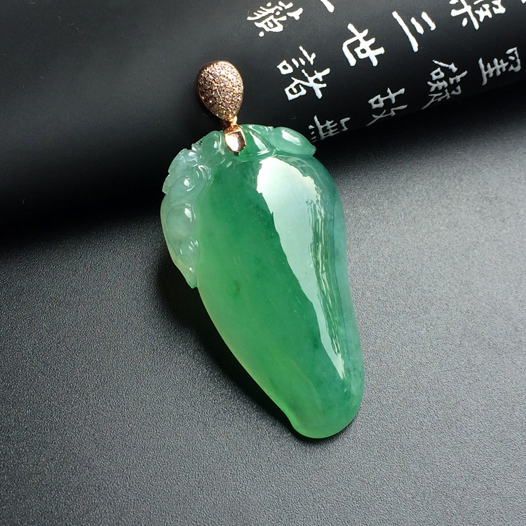 冰种飘花福瓜挂件