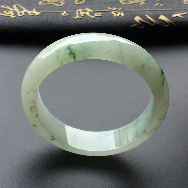 糯冰种飘花手镯（58.6mm）