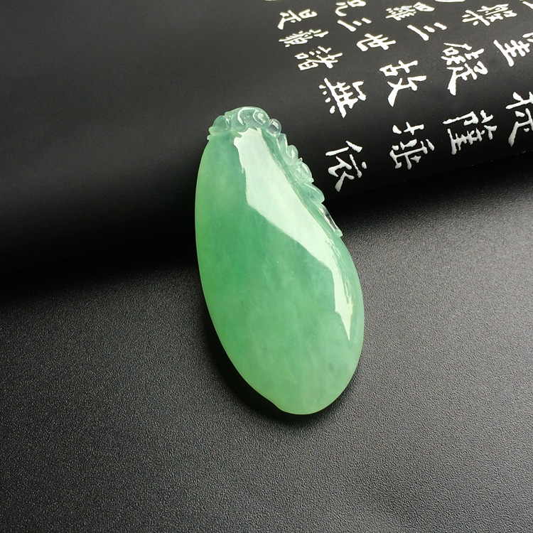 冰种绿晴水福瓜挂件