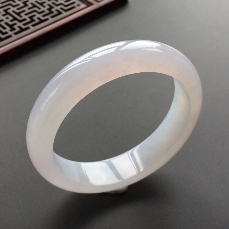 (超值推荐)冰种淡紫罗兰手镯(56.5mm)