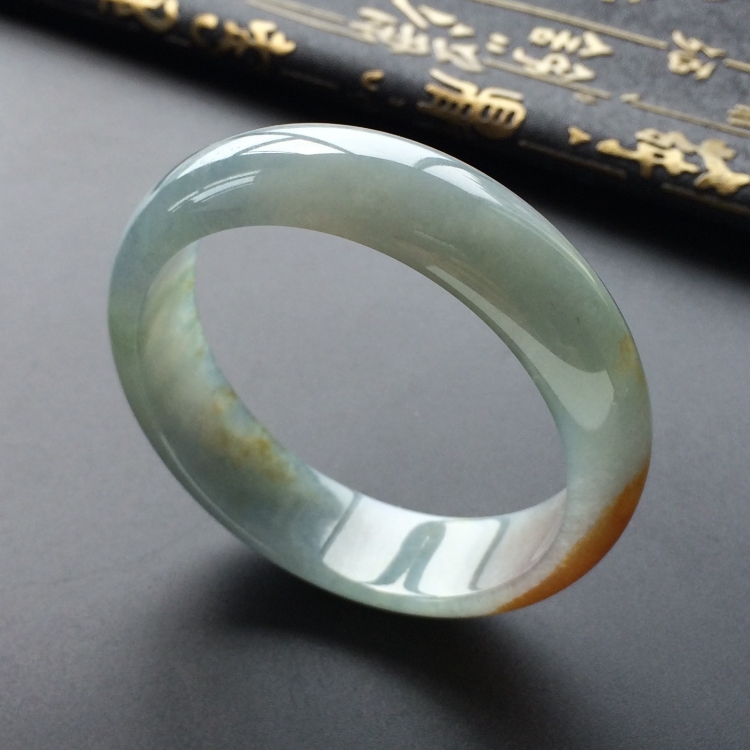 (超值推荐)糯冰种晴水黄翡手镯(55.7mm)